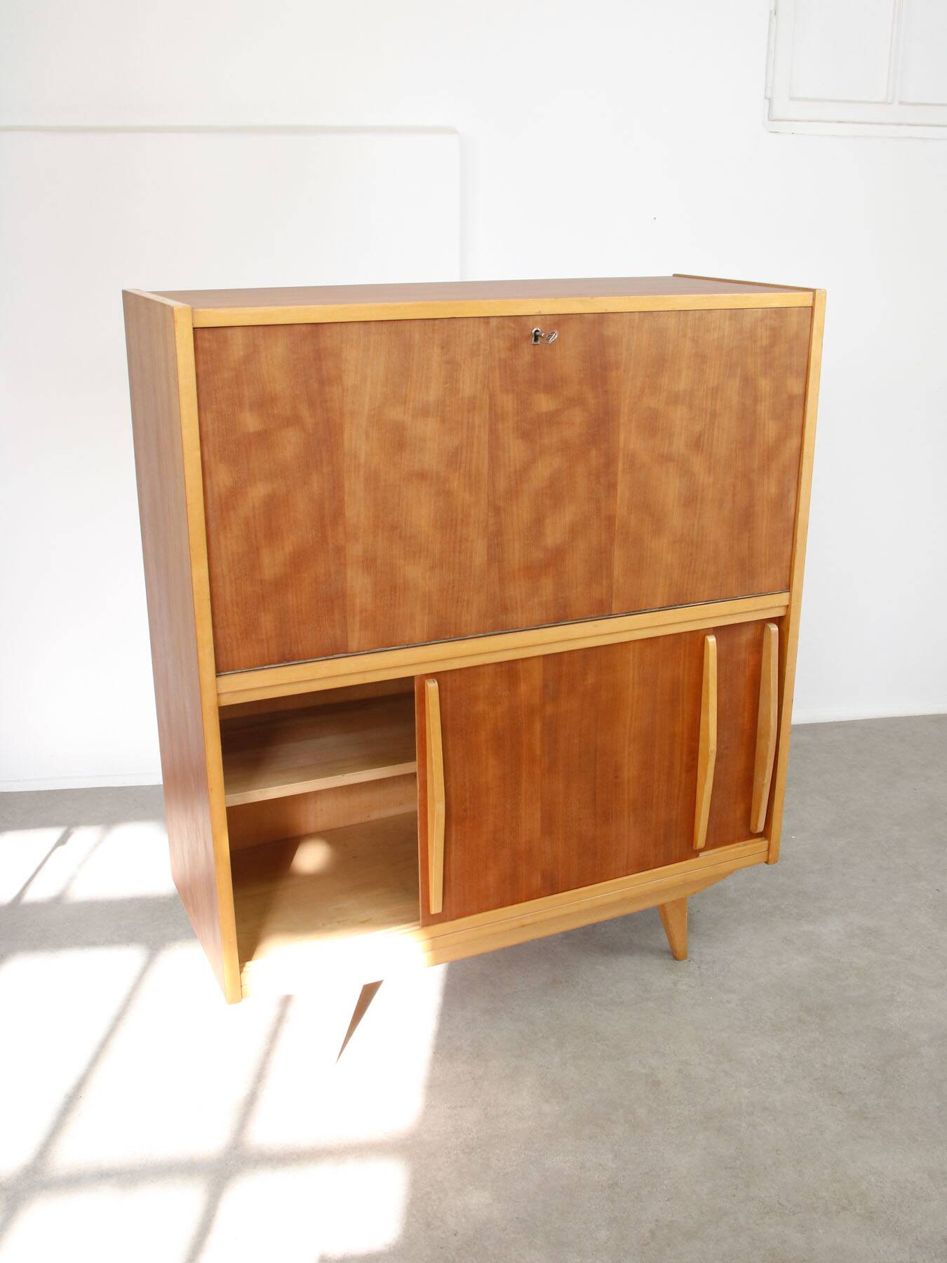 Mid-Century Modern Scandinavian Wooden Bar Cabinet, 1950s