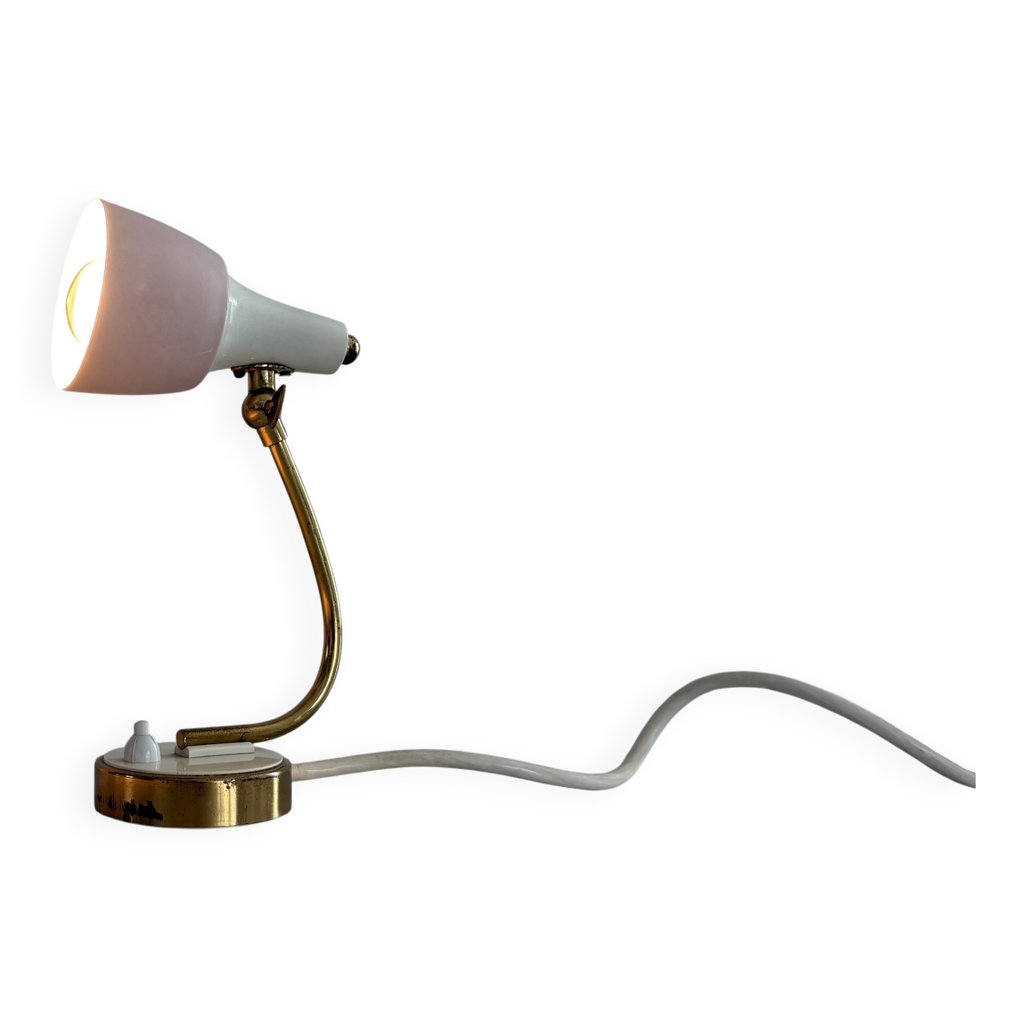 Simple table lamp with a pink metal head and brass body, 1960s, Germany.