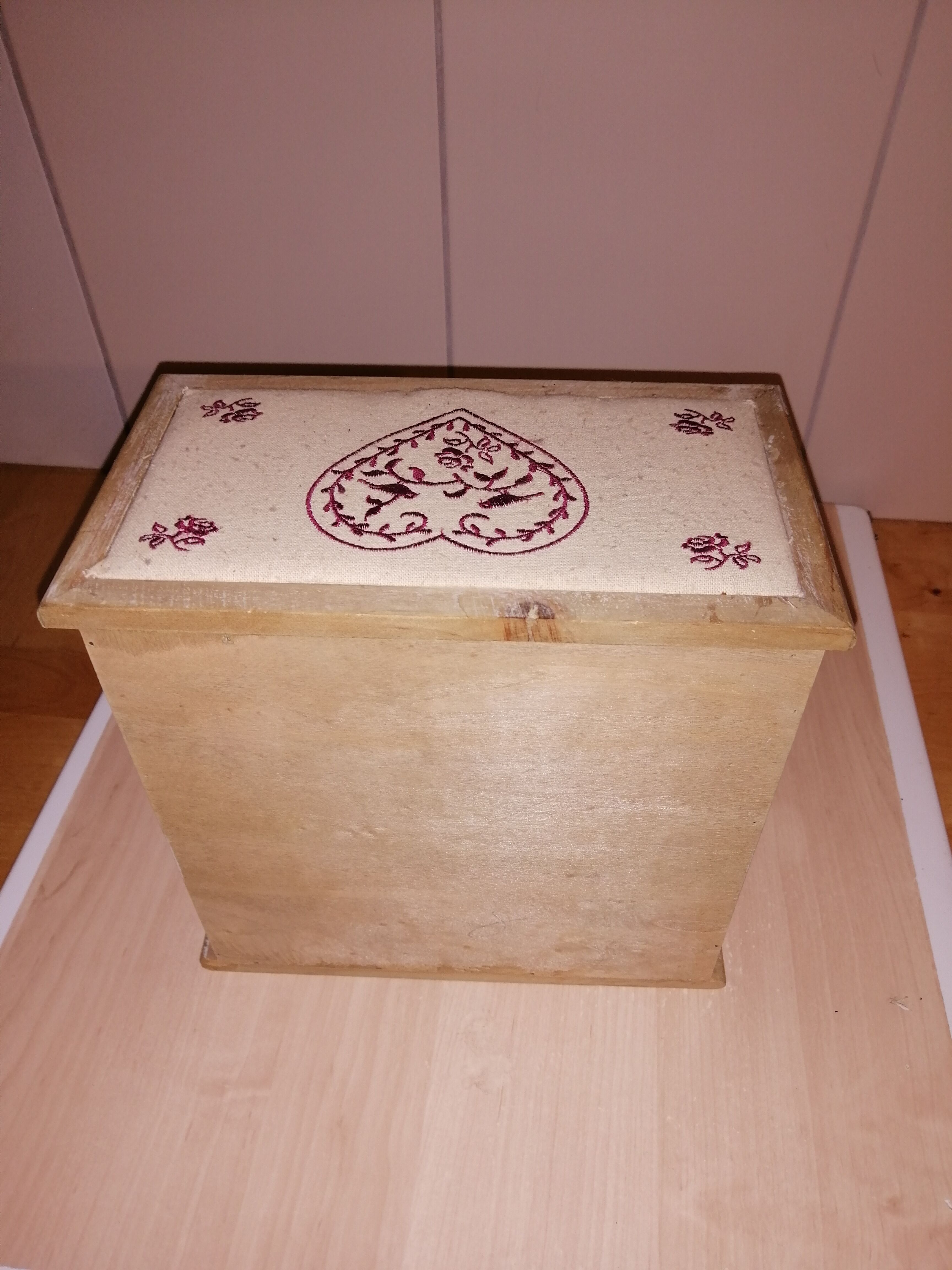 Wooden egg box