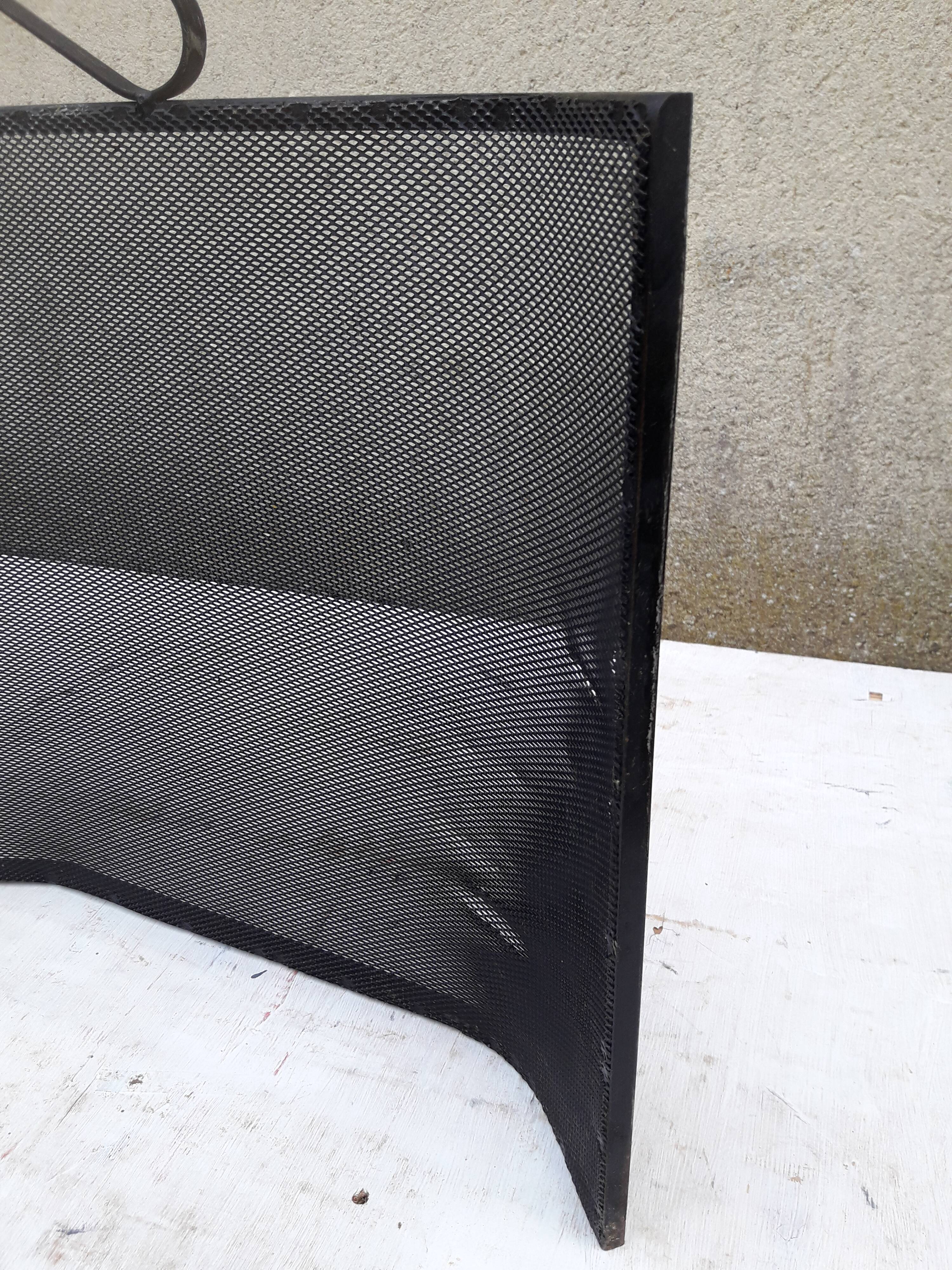 Pare feu en fer forgé grillagé L 70 cm H 46 cm