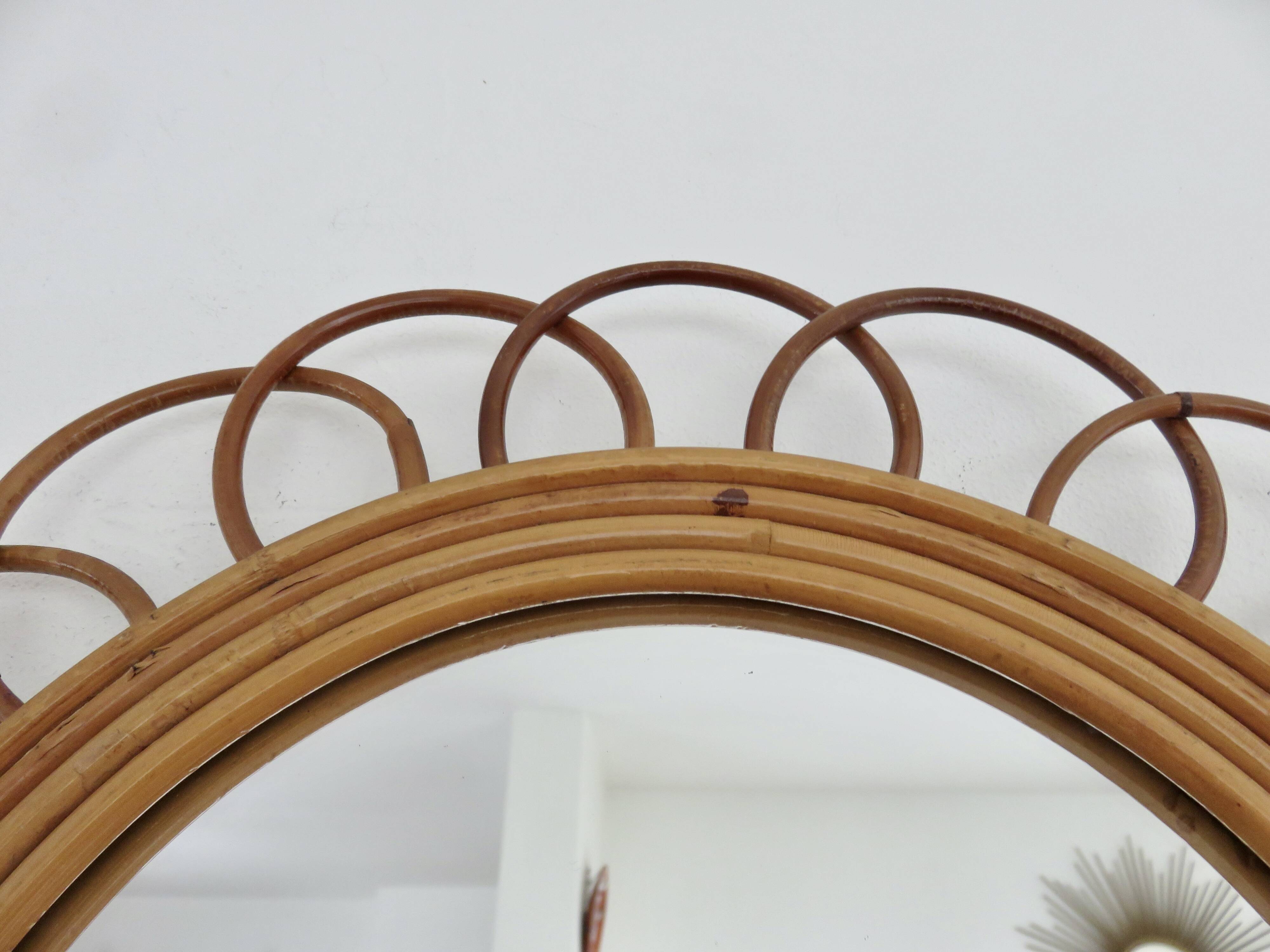 Authentic "flower" mirror in rattan and bamboo, 1960s 70s.