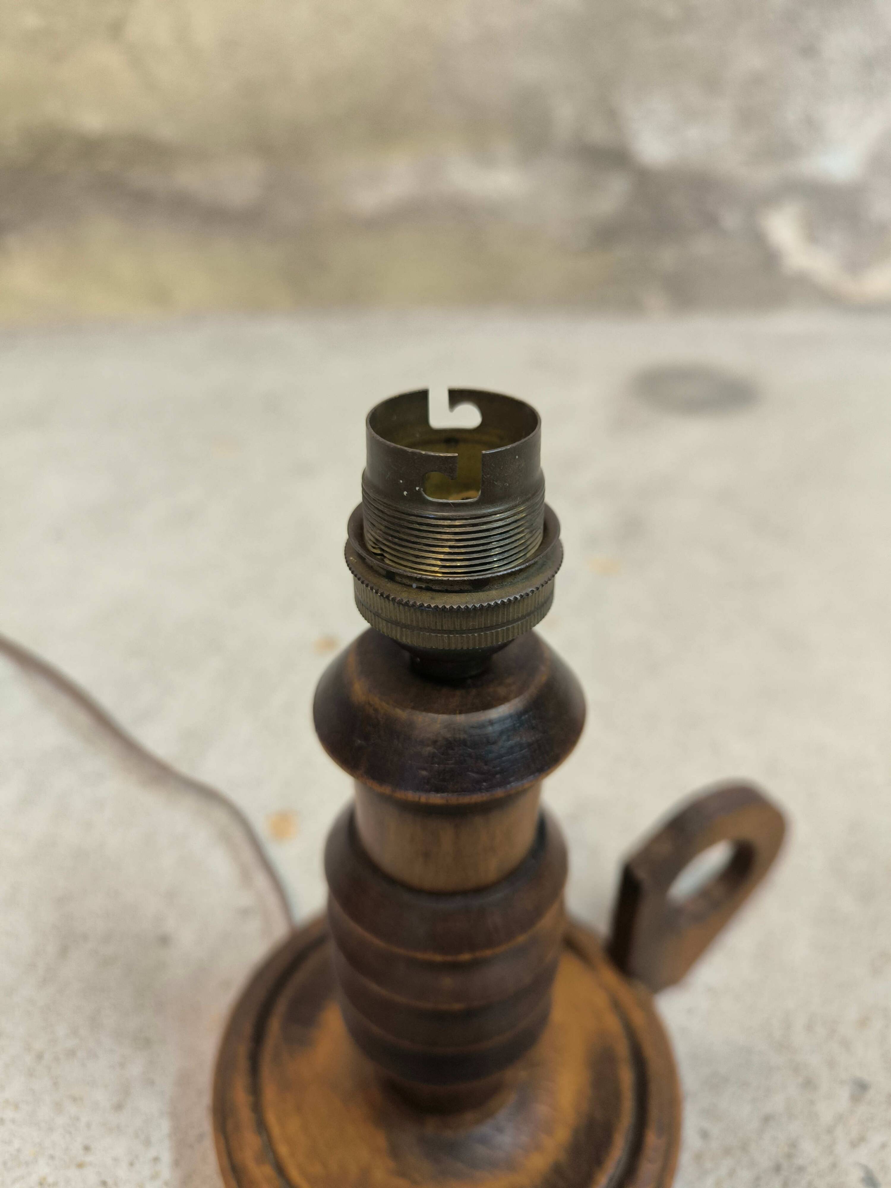 Vintage table lamp in turned wood