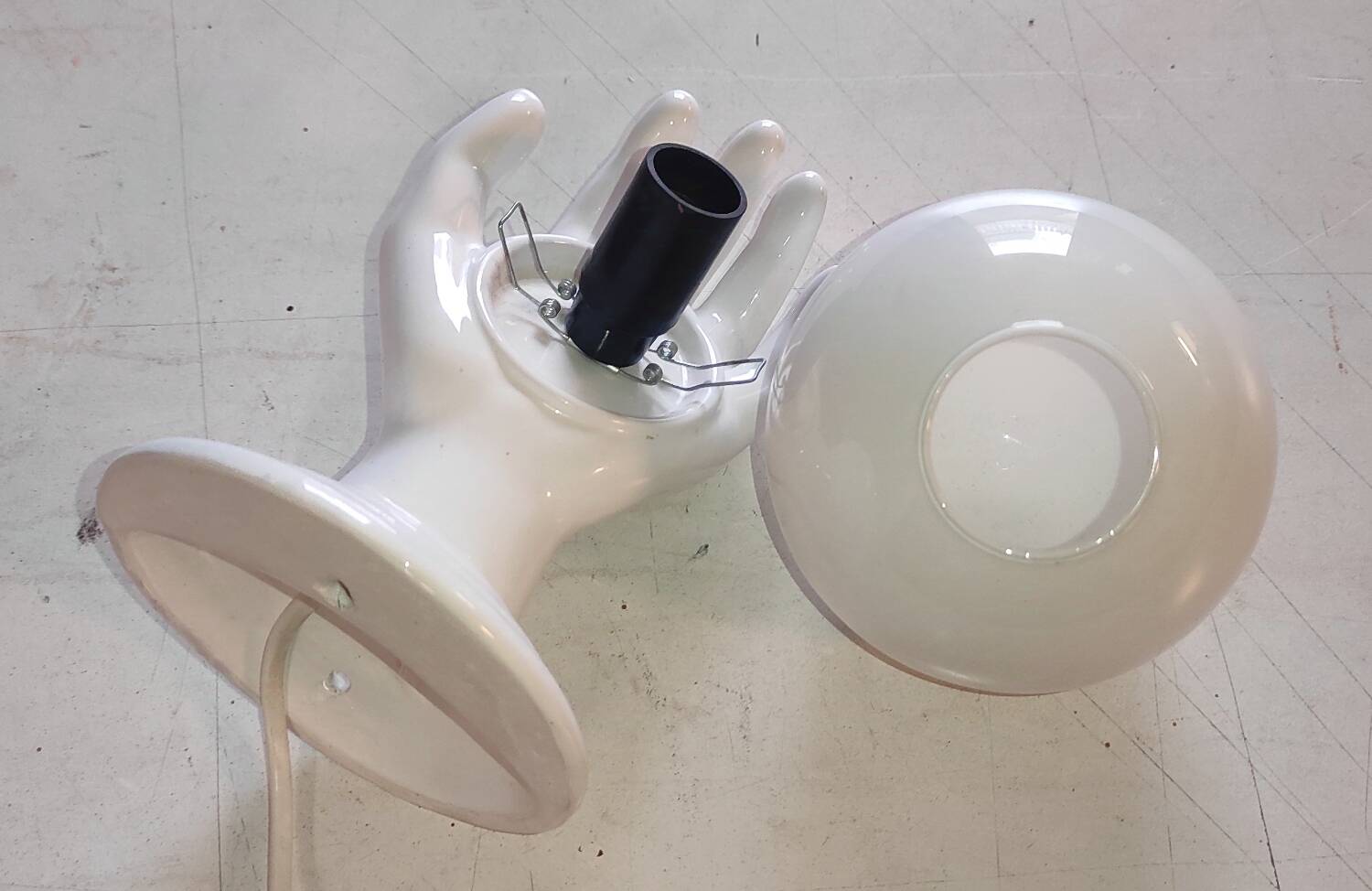 Ceramic and opaline wall lamp - 70's