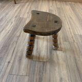 Tripod stool - trimmed feet