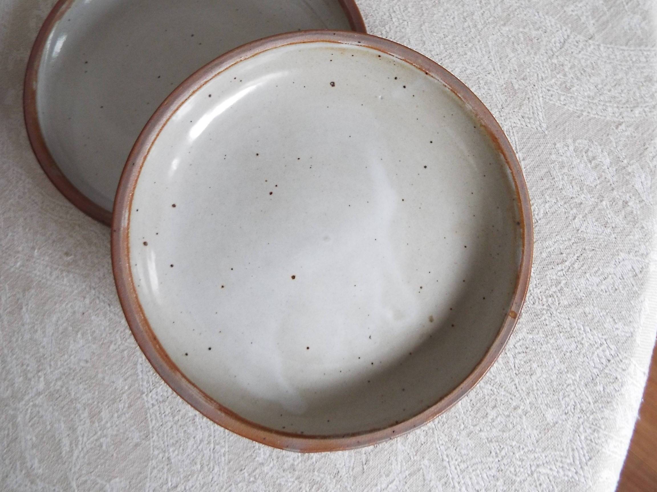 6 stoneware dessert plates
