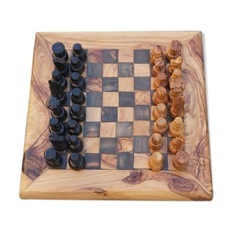 Jeu d'échecs en bois d'olivier jeu d'échecs régulier 8,7 "avec 32 pièces d'échecs artisanales