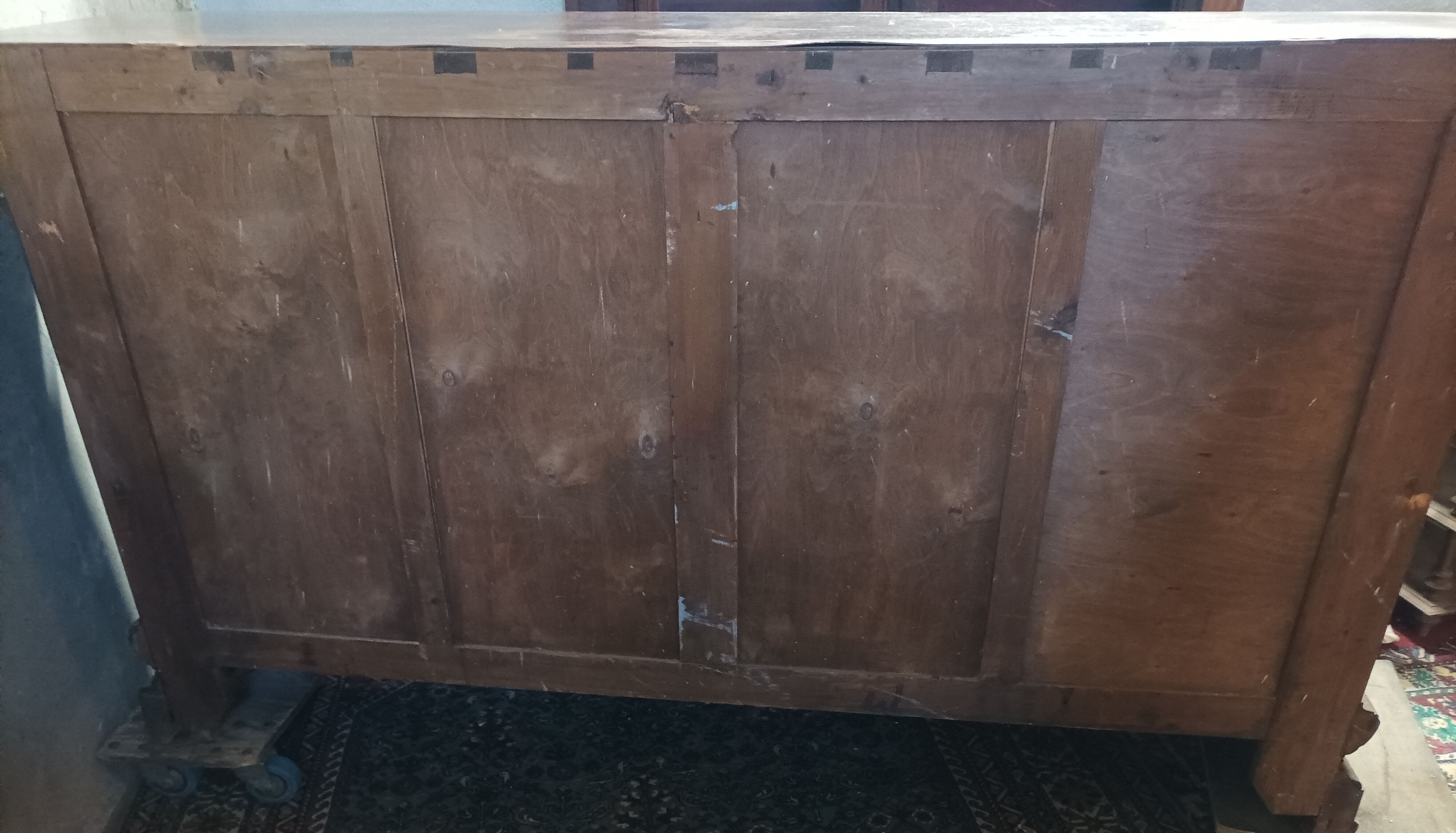 Sideboard style Renaissance