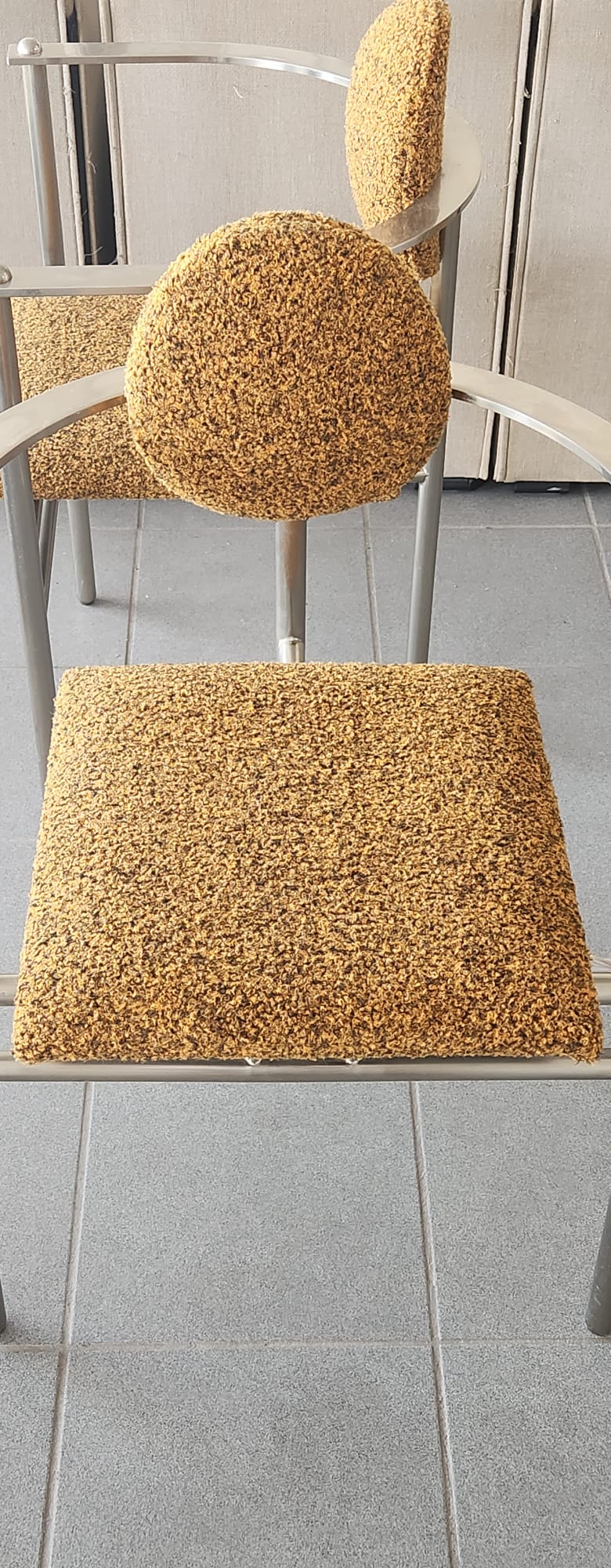 Set of 4 Belgo Chrom steel armchairs with bouclé