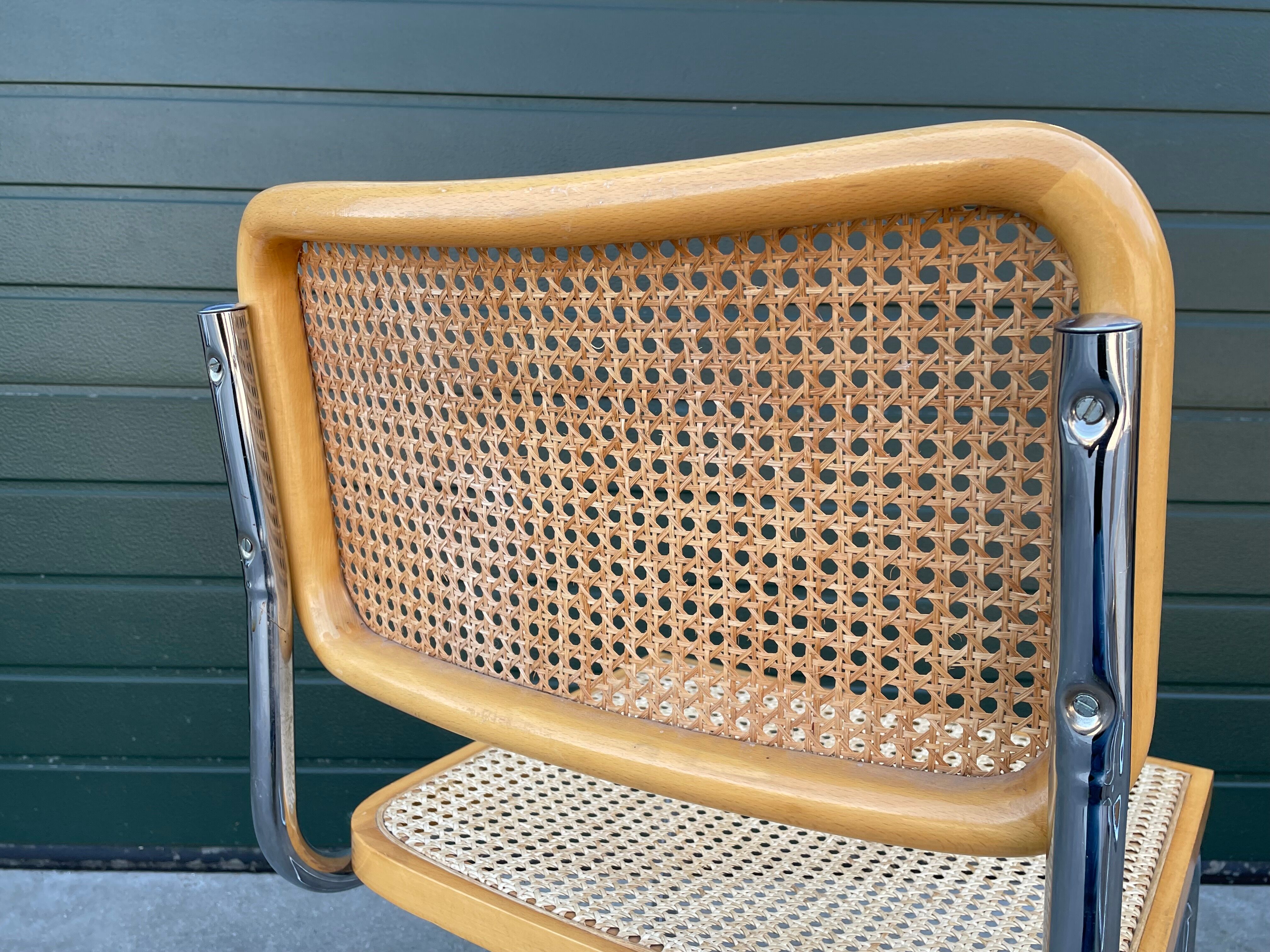 Set of 4 vintage Chairs model Cesca B32 designed by Marcel Breuer Design