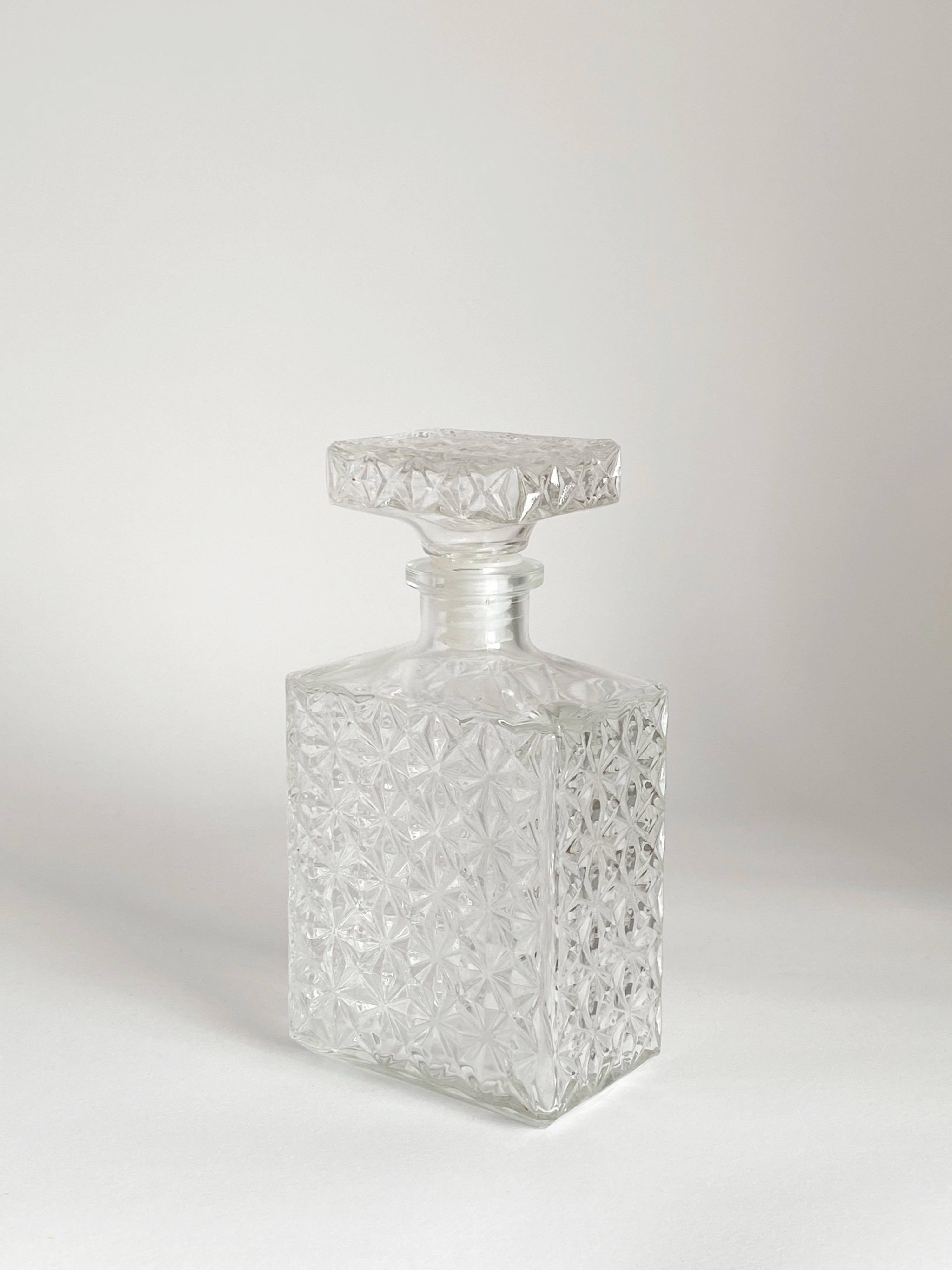 Diamond tip whisky carafe