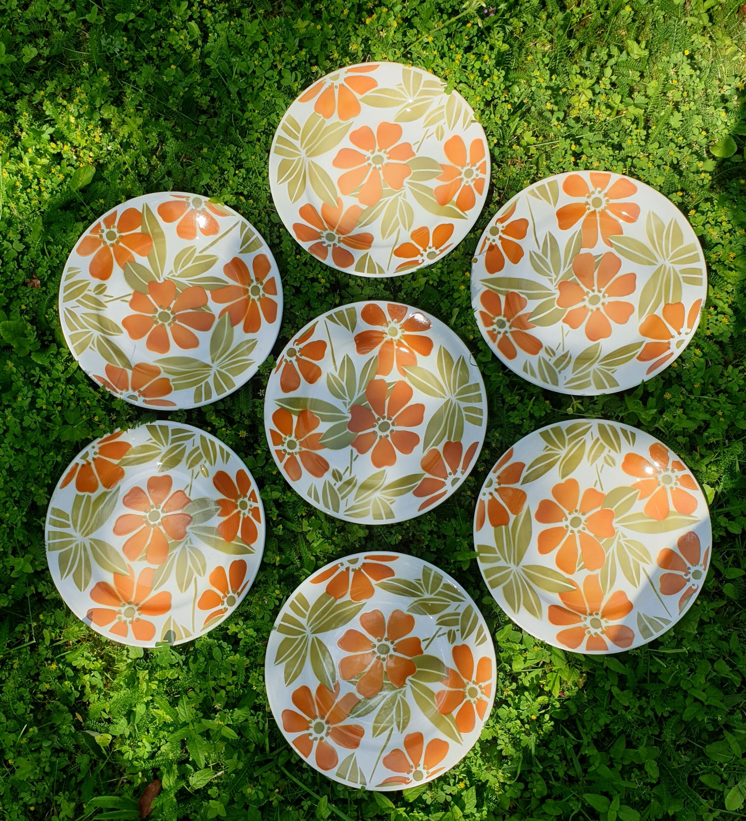 Suite of 7 dessert plates Digoin