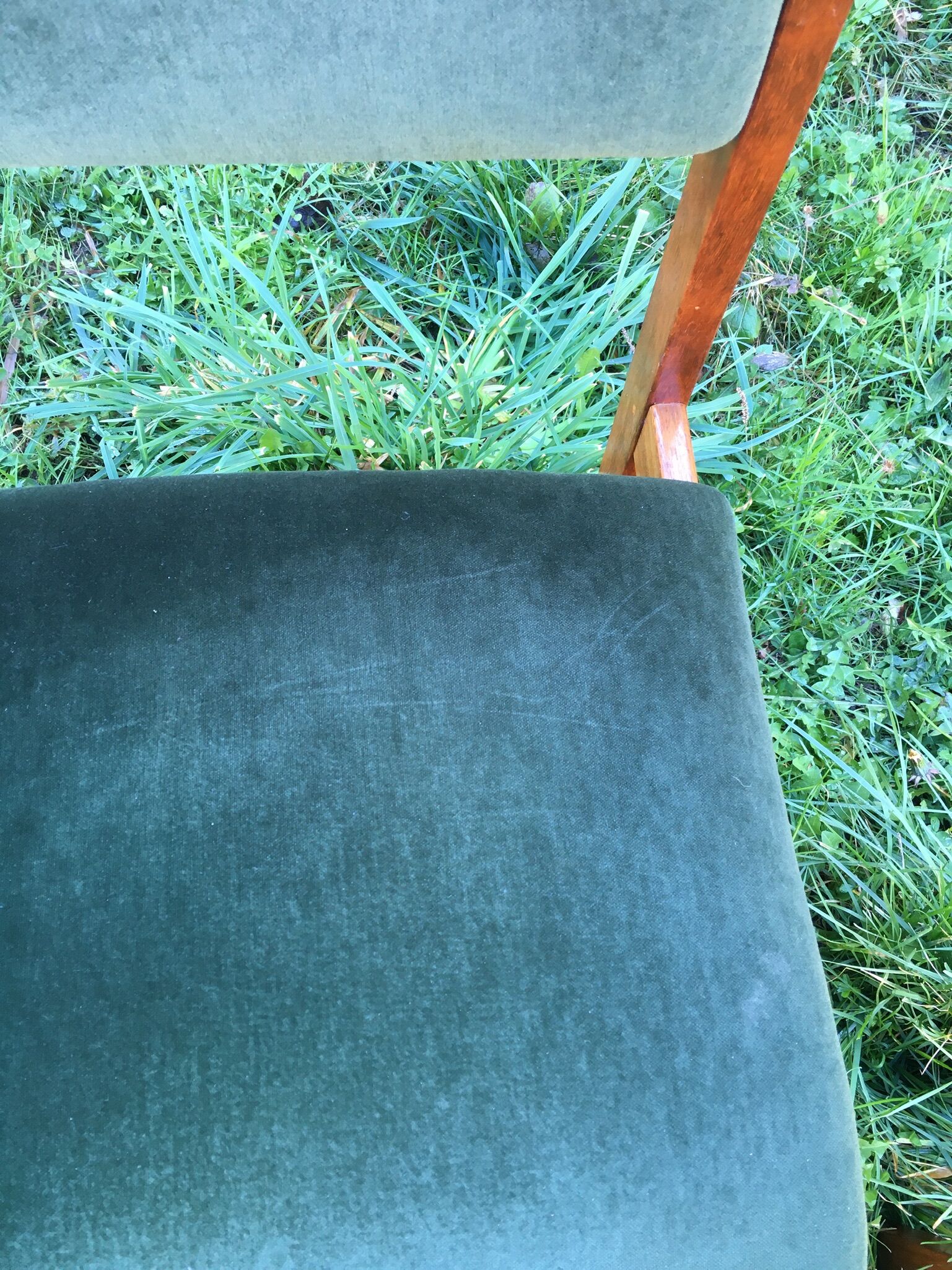 Four chairs with swivel back