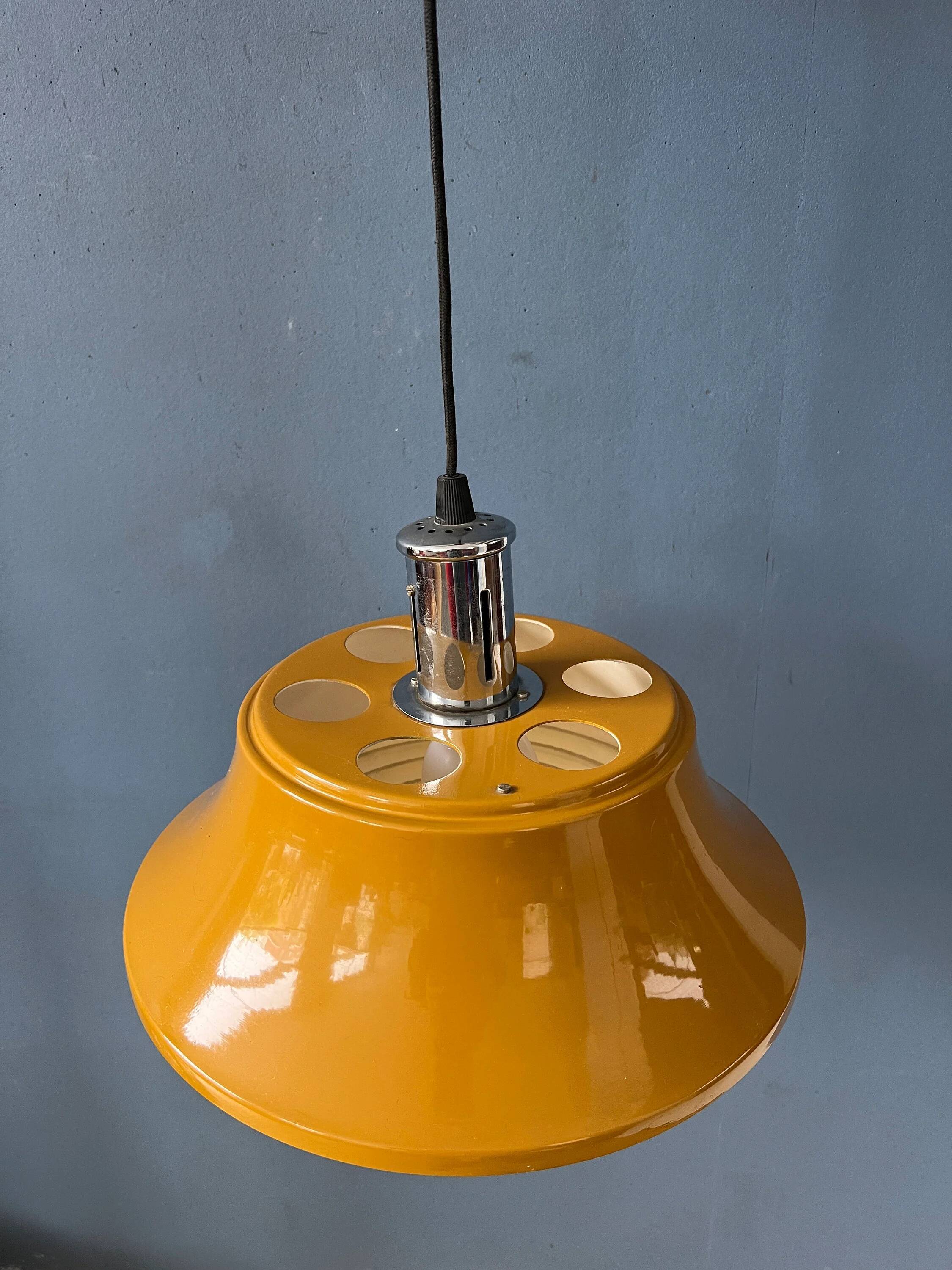 Yellow metal suspension Mid-Century
