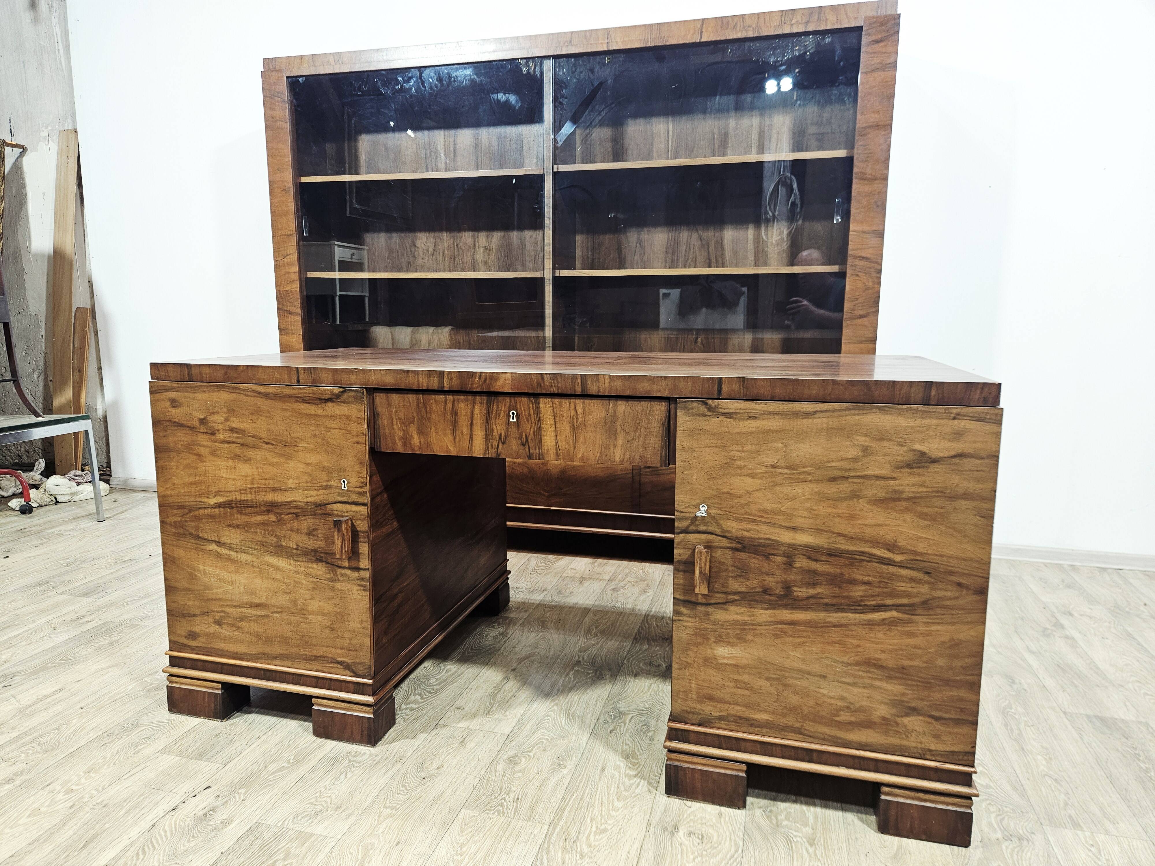 Ensemble de bureau exécutif monumental / Art Déco / Noyer / Années 1940.