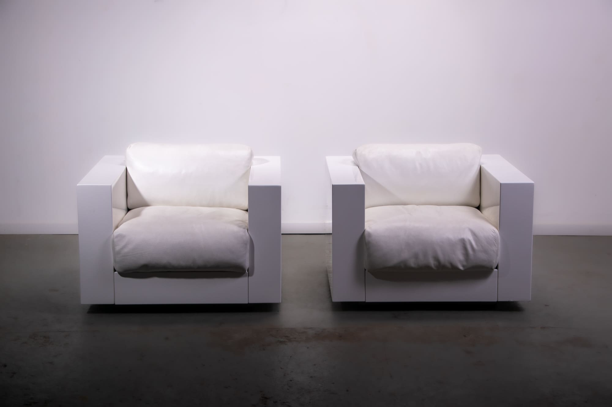 Saratoga armchairs by Lella and Massimo Vignelli for Poltronova