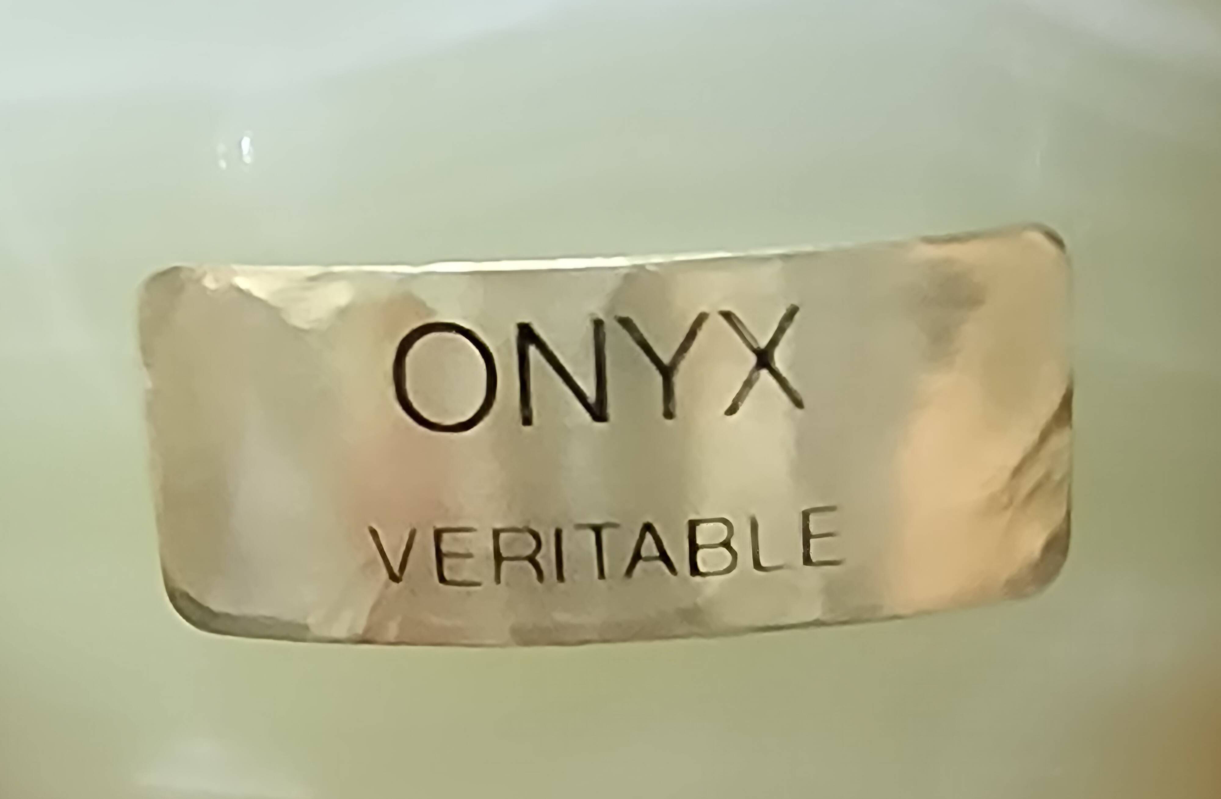 Vintage table lighters + 2 onyx ashtrays – decorative set