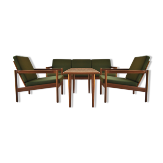 Danish sofa by Kai Kristiansen by Magnus Olesen for Domus Danica year 60