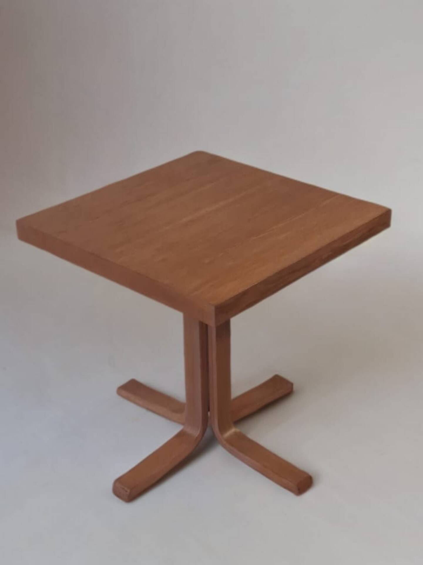 Table d'appoint Ludvik Volàk,  Vintage tchèque 1960s