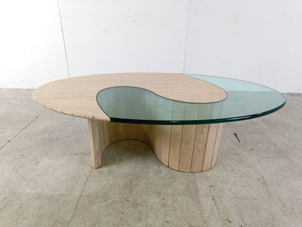 Table basse en travertin et verre années 1970, Italie
