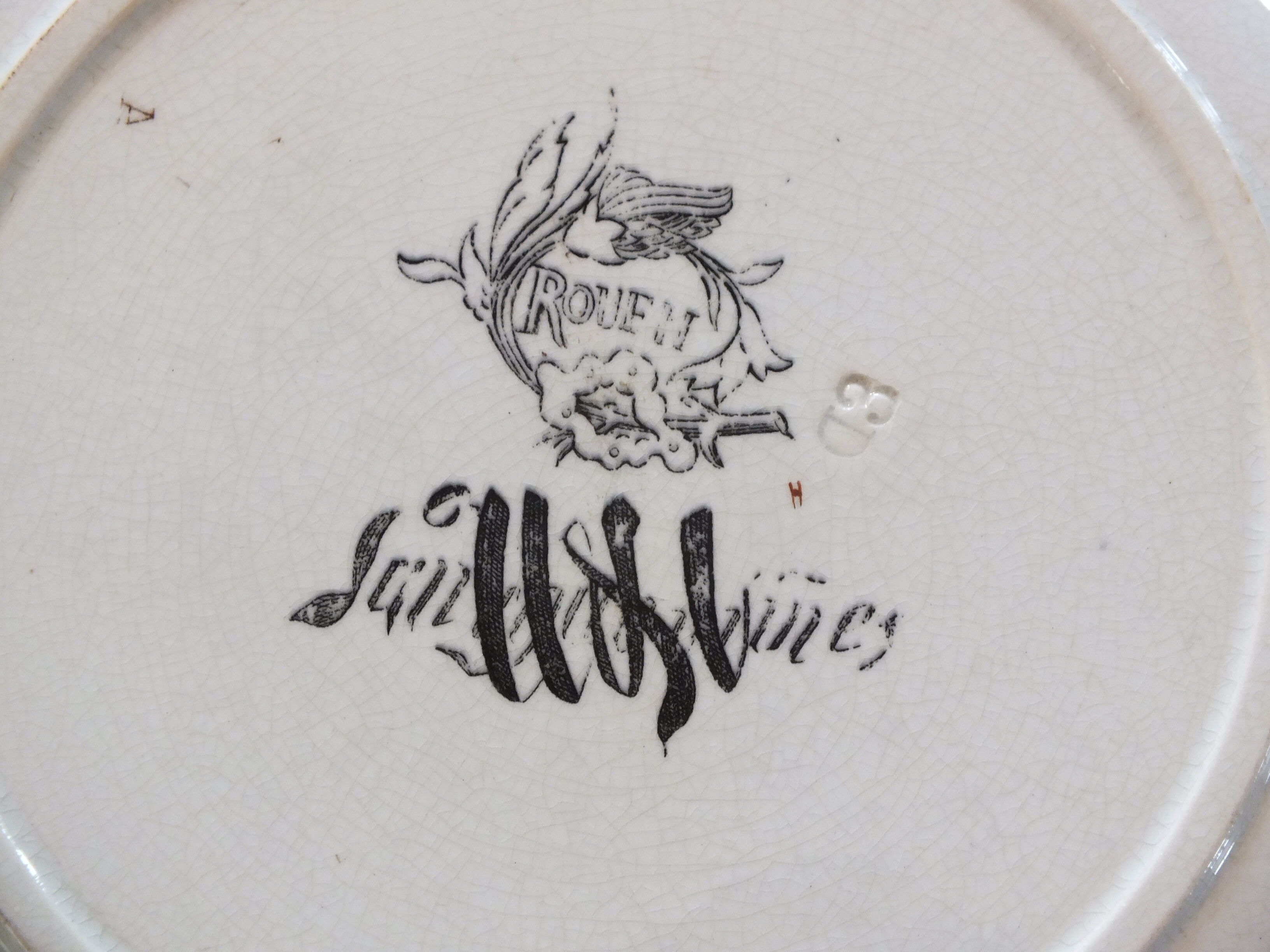 Pair of flat plates Sarreguemines decor Rouen