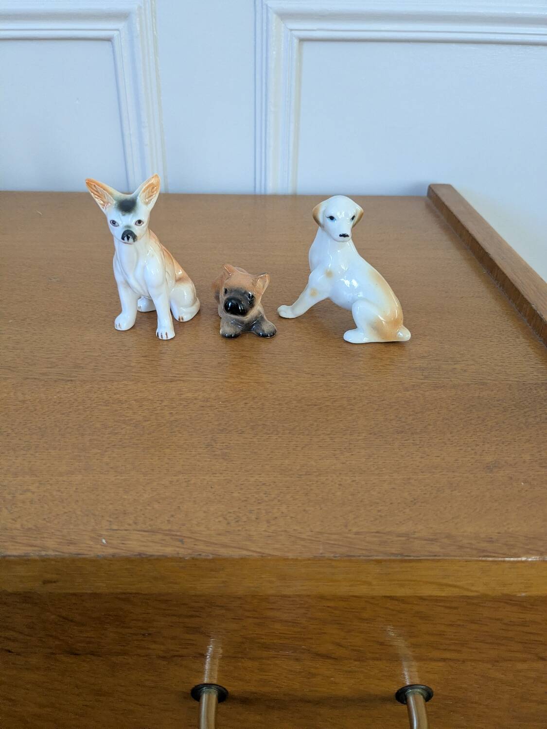 Porcelain dogs