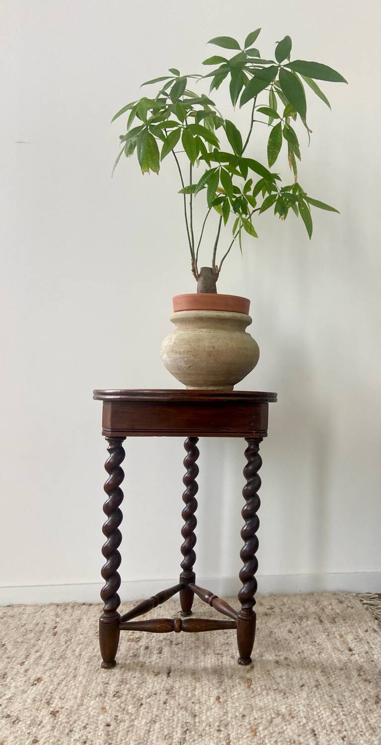 Turned wooden harness