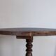 Table d'appoint ronde, pied en chêne tourné