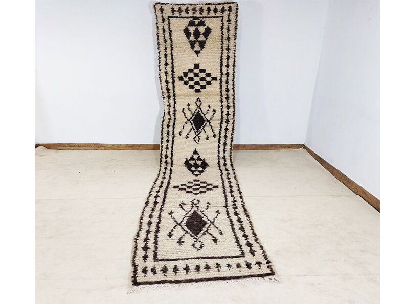 Moroccan Berber rug 400x72cm