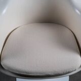Eero Saarinen - Knoll Tulip armchairs