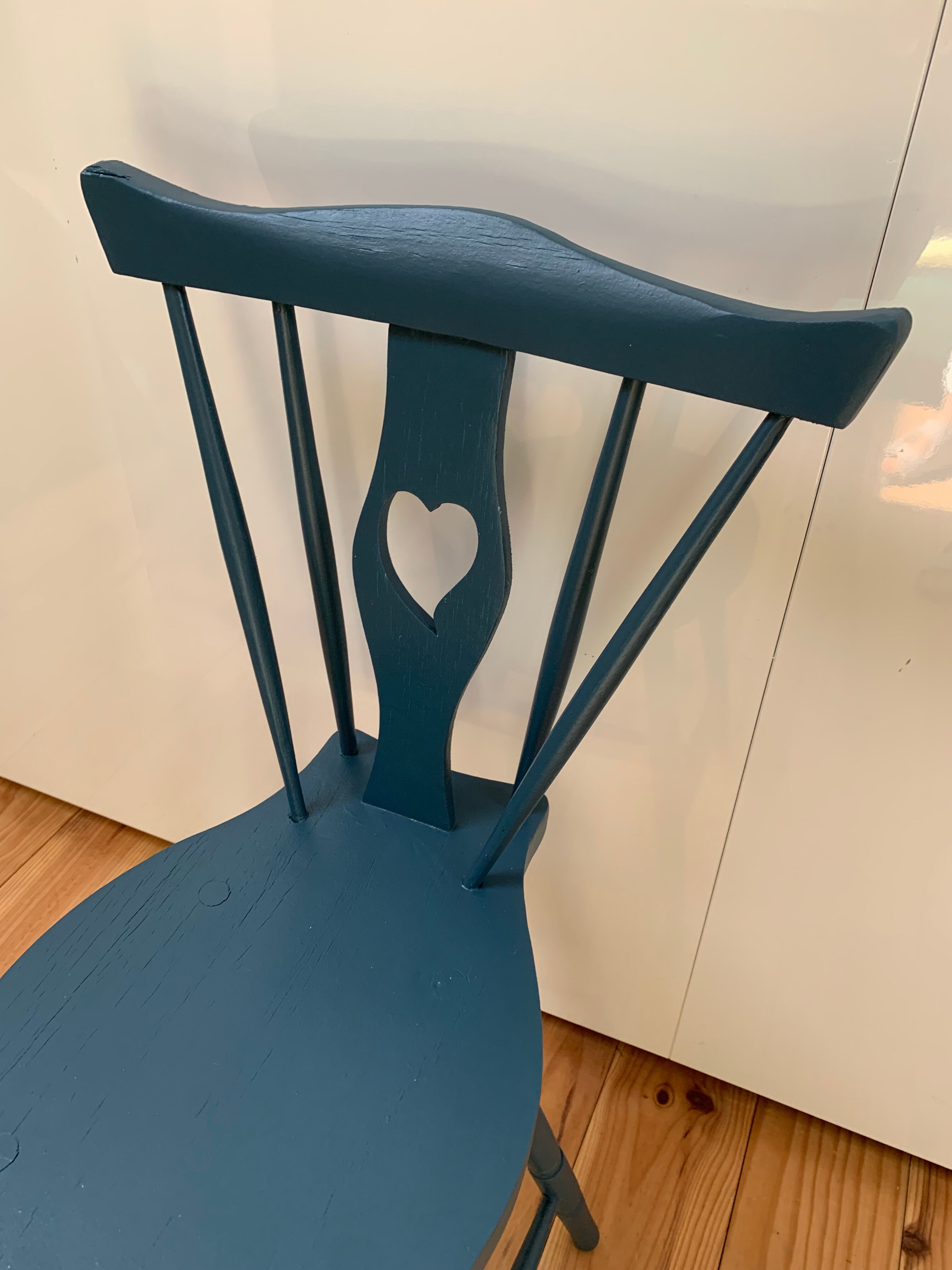 Heart Chair - Vintage