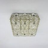 Lampe de plafond en lucite des années 1970, style milieu de siècle.