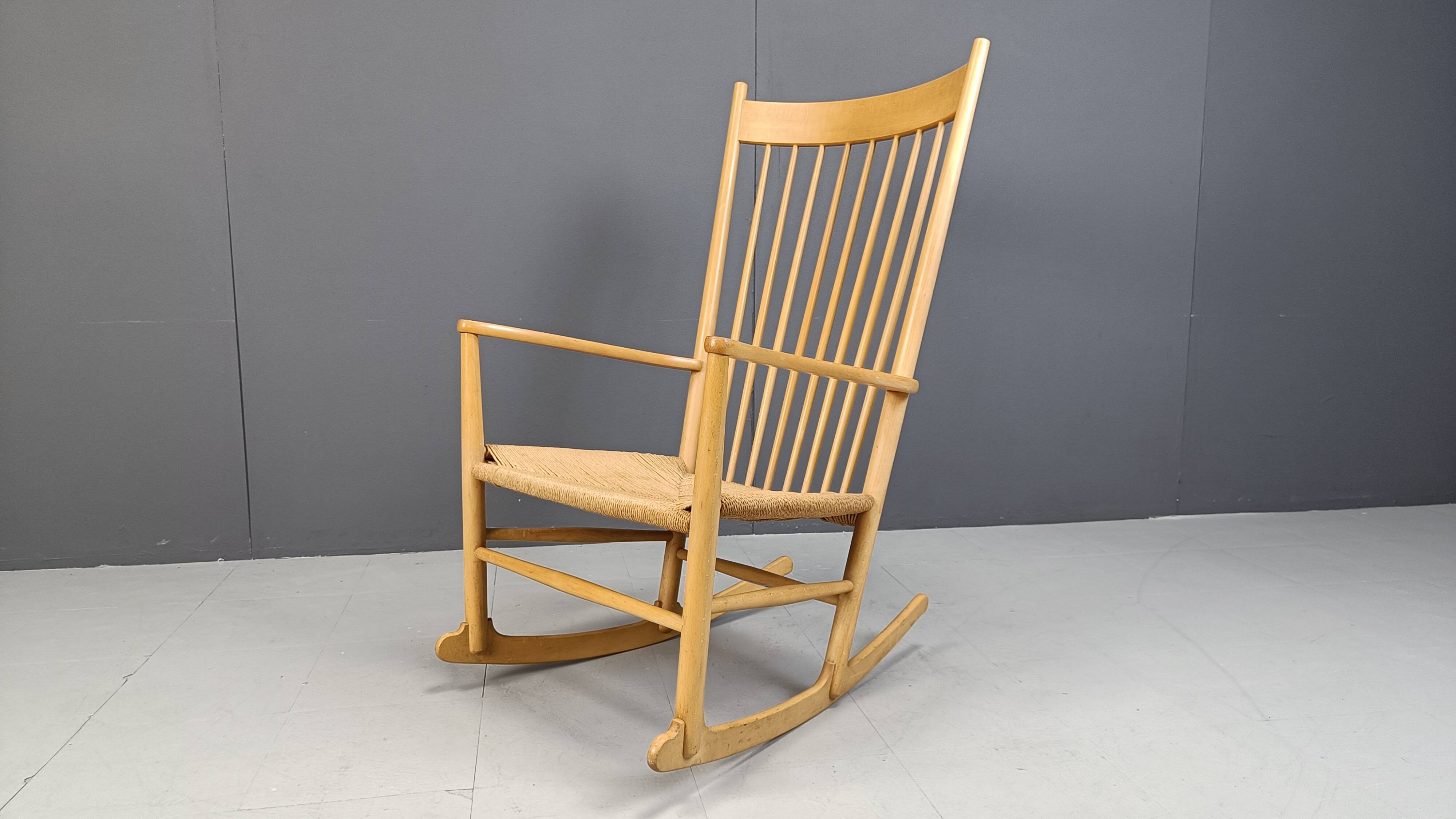 J16 rocking chair by Hans Wegner for FDB Mobler, 1960s