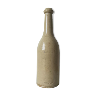 Stoneware bottle - 35€ - Monoprix LA TRINITÉ