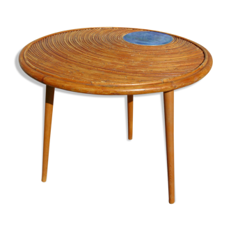 Round coffee table deco tray in rattan and ceramics