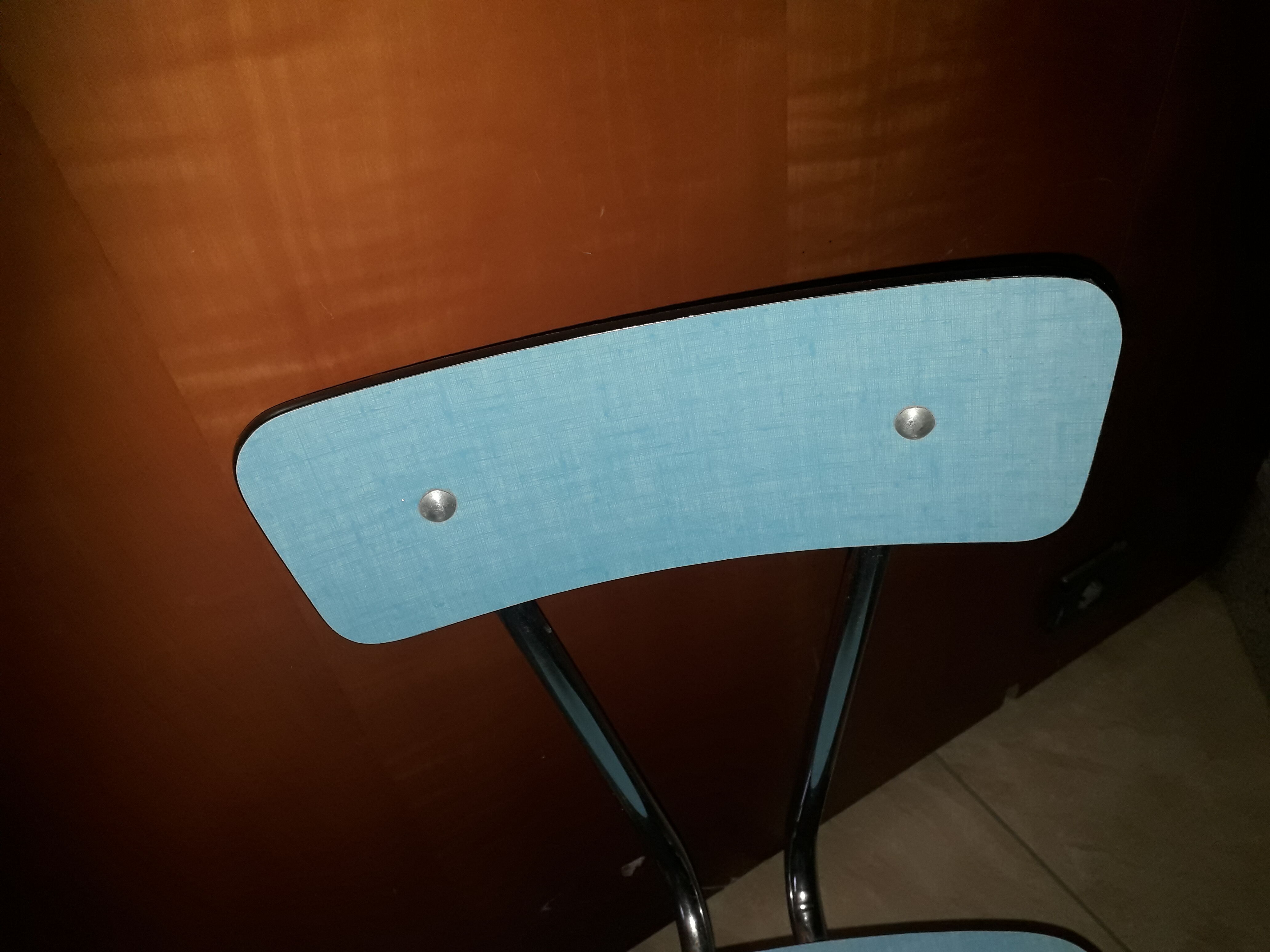 Paire de chaises en formica bleu pastel vintage