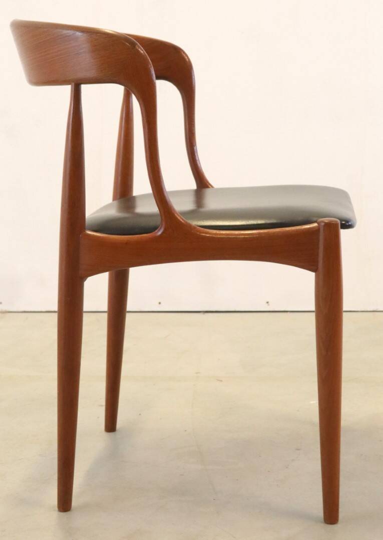 Set of 6 chairs Johannes Andersen voor Uldum stoelen -