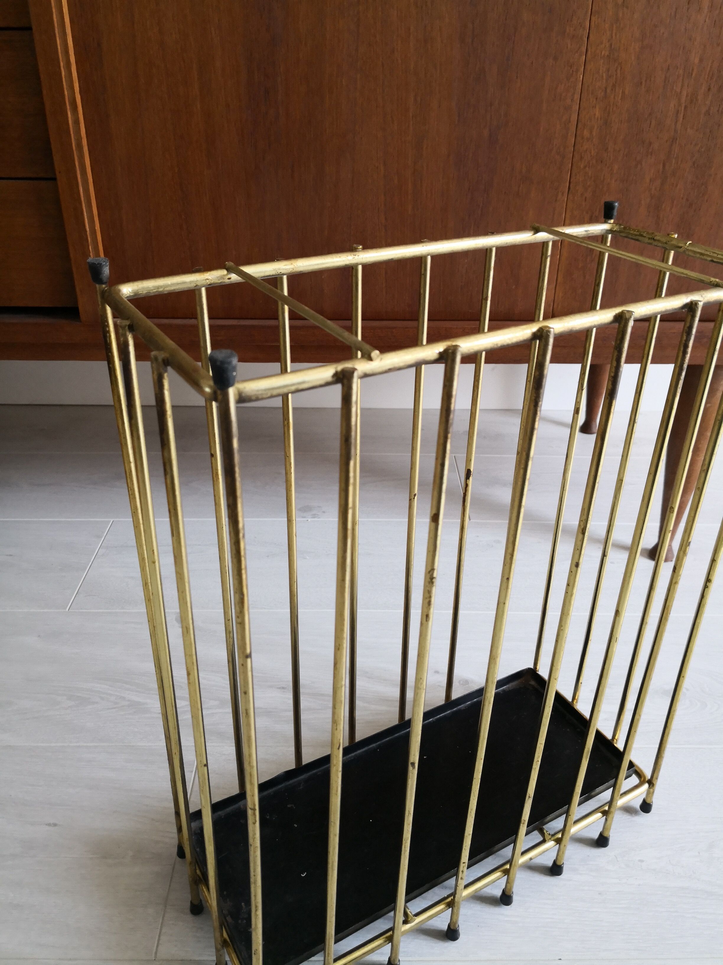 Golden umbrella holder 50/60 years