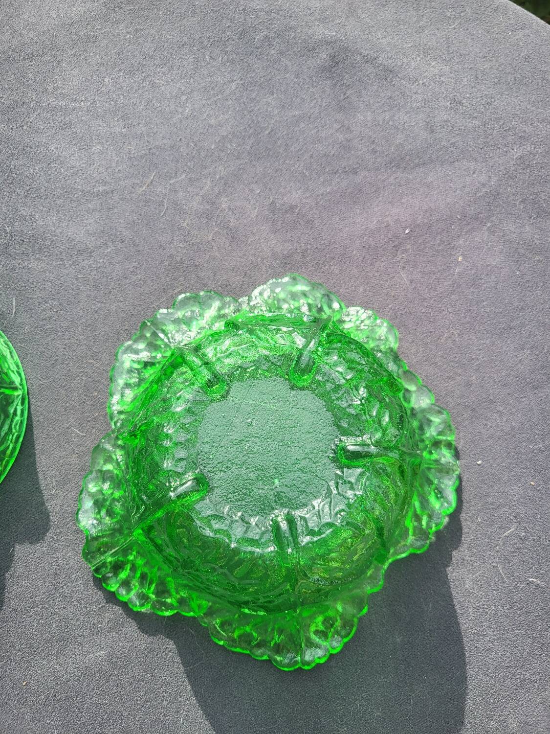Beurrier chou en verre Portieux ( urane ouraline)