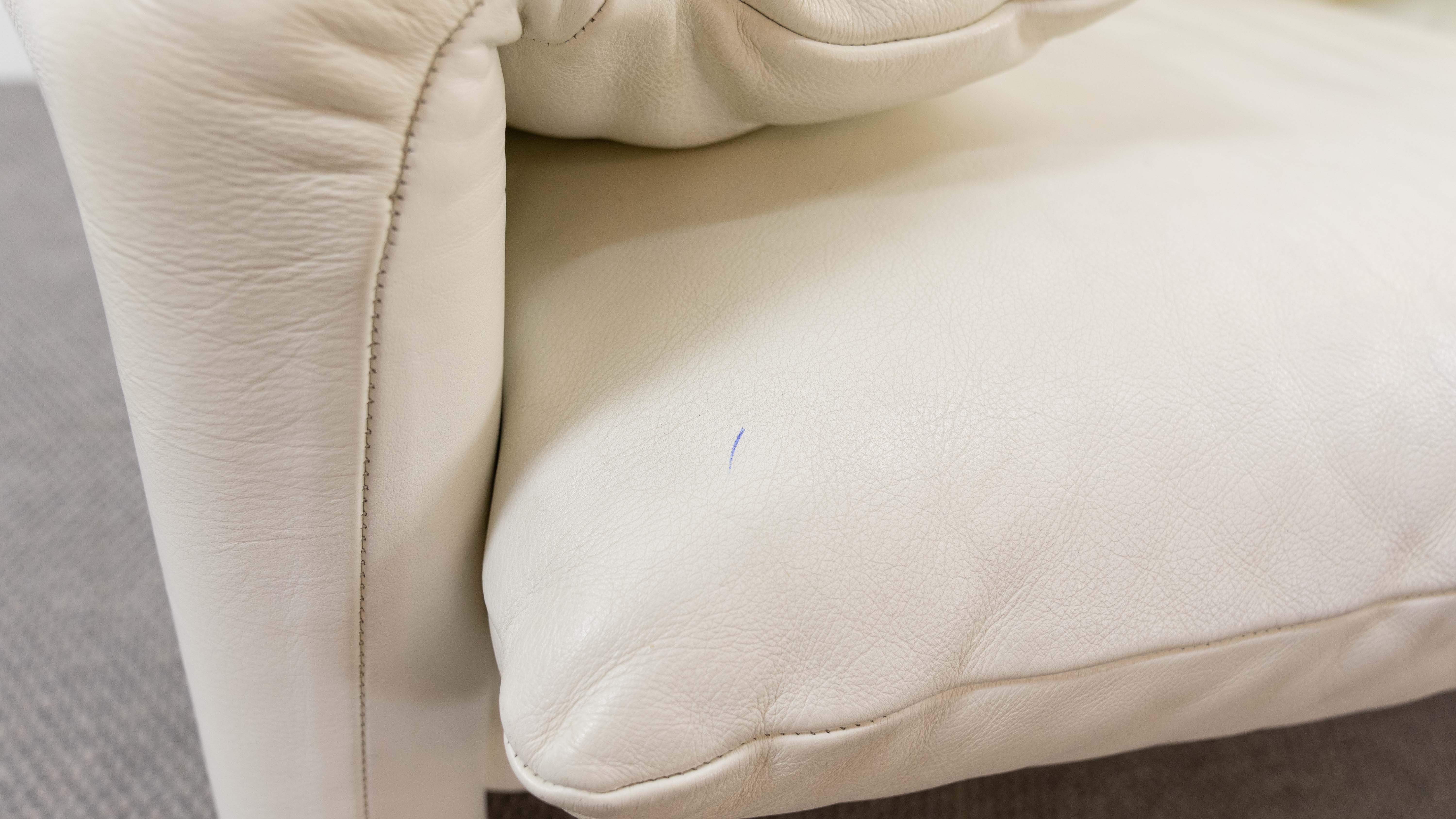 Maralunga 2-seater sofa in white leather by Vico Magistretti for Cassina