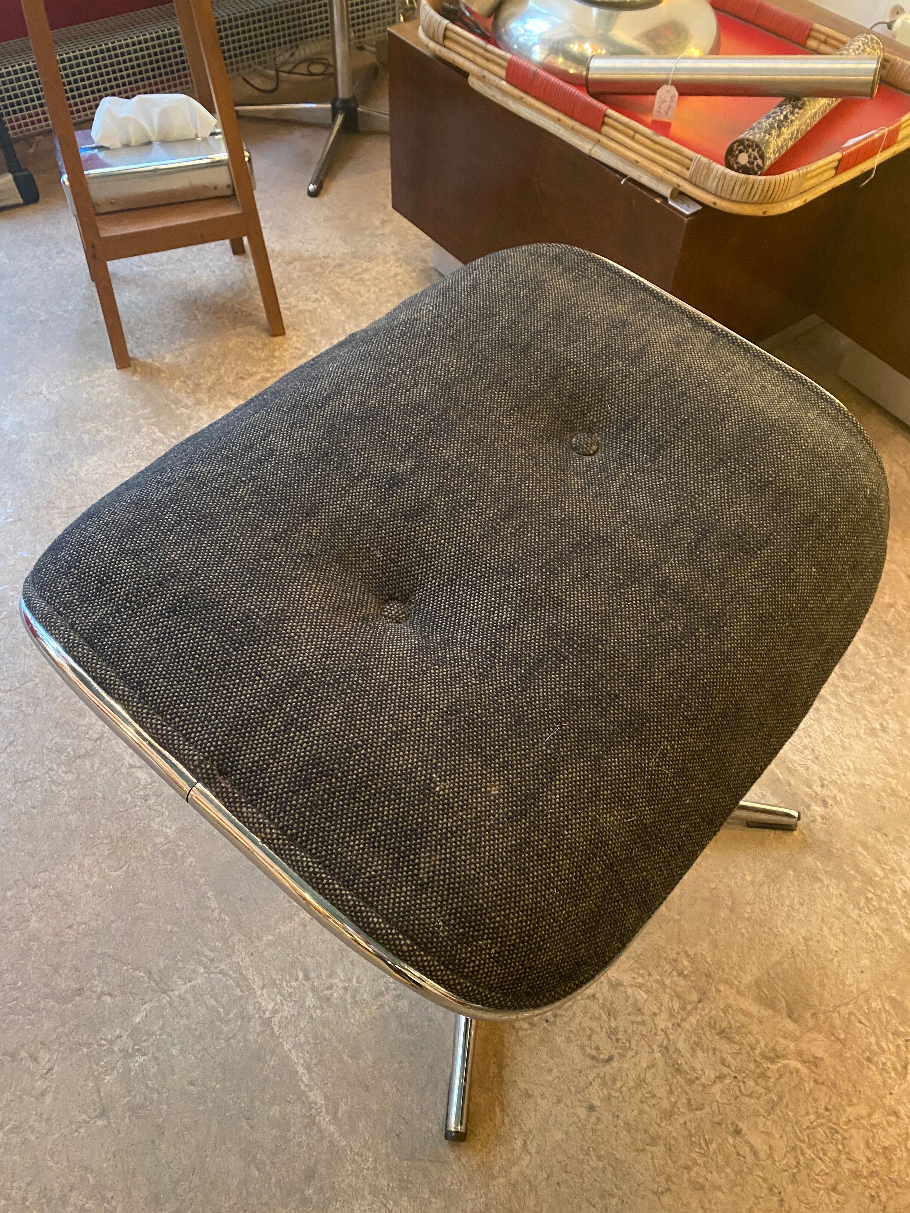 Pollock armchair and ottoman