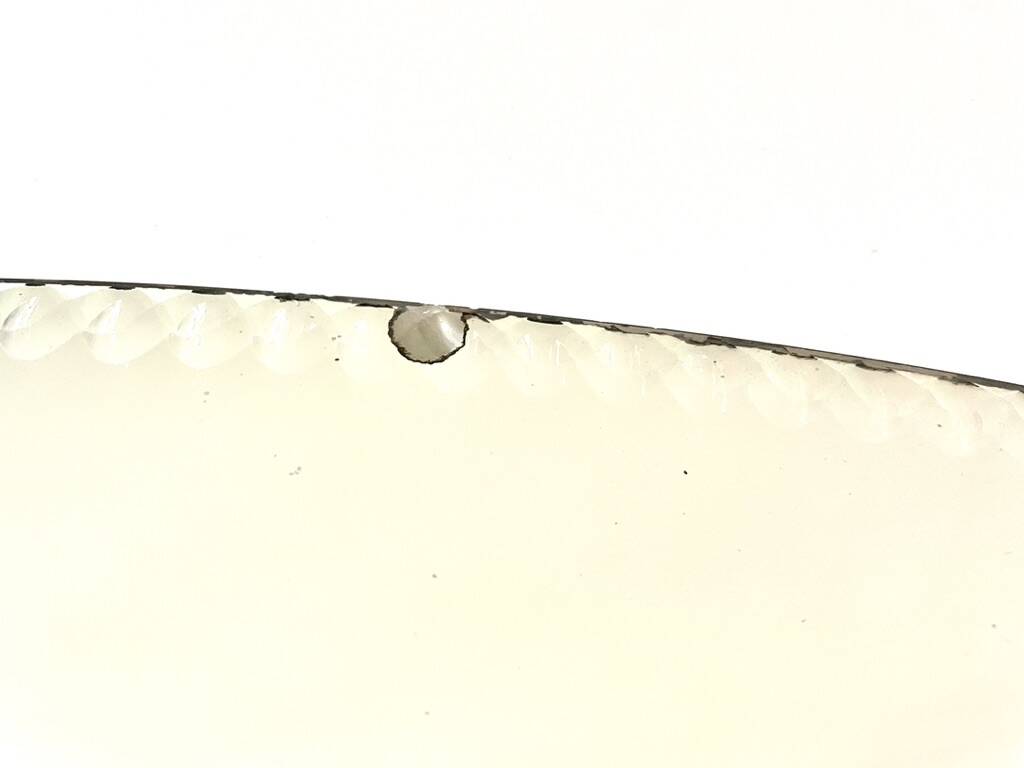 Large bevelled oval mirror 90x60 cm