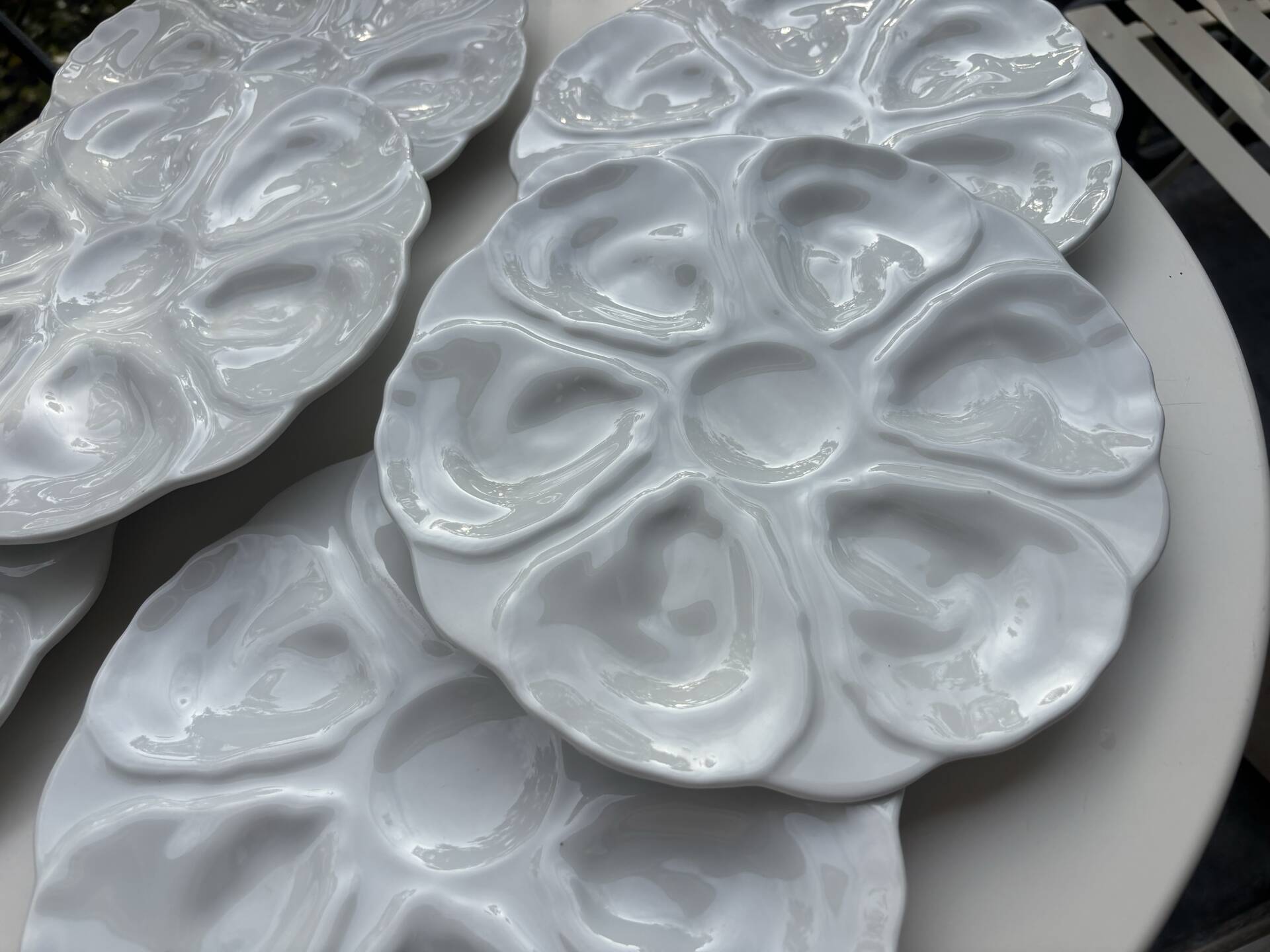 6 assiettes à huîtres majolique