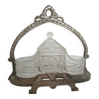 Serviteur ancien, sel, poivre et moutarde