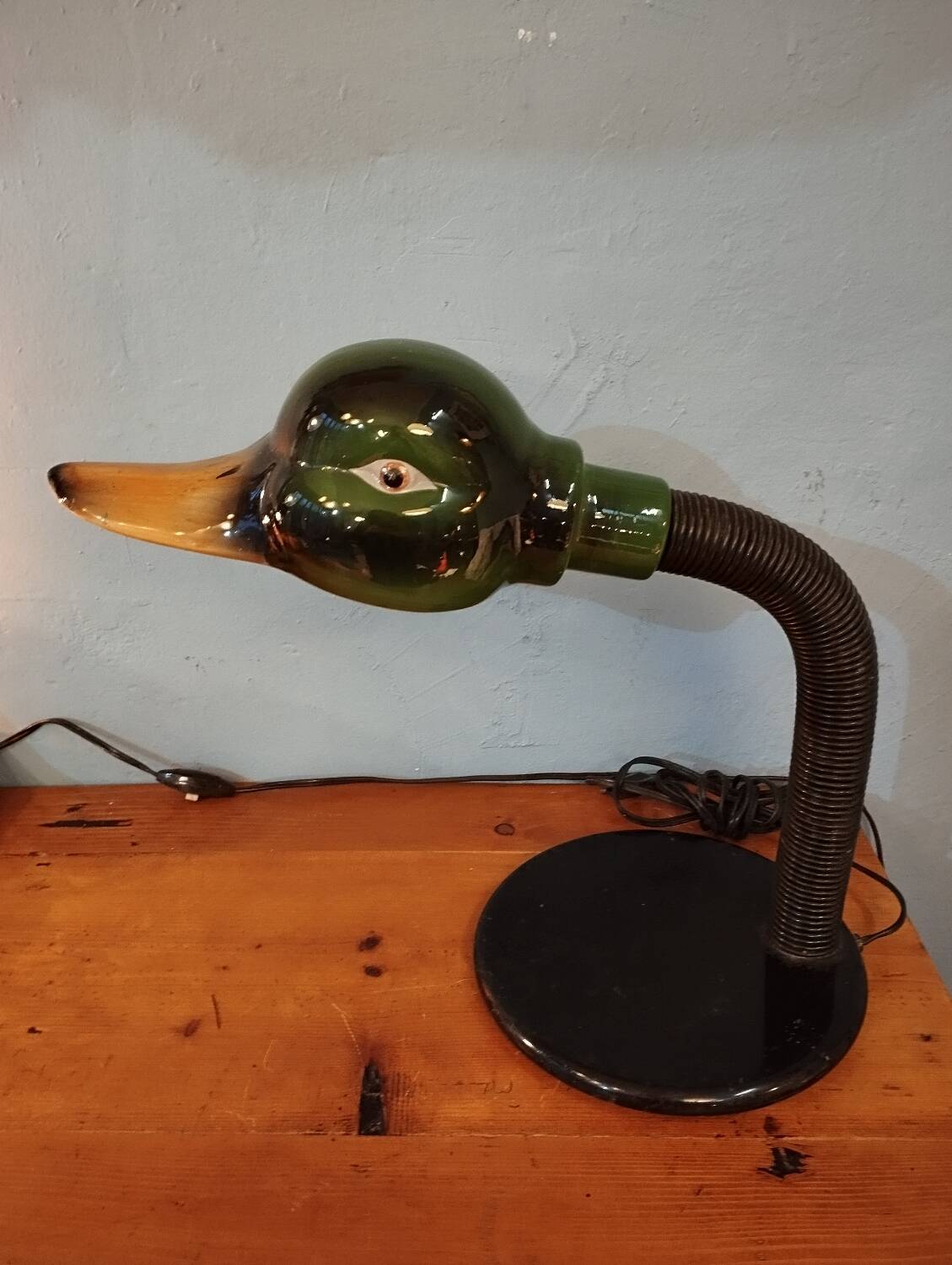 Ceramic duck lamp