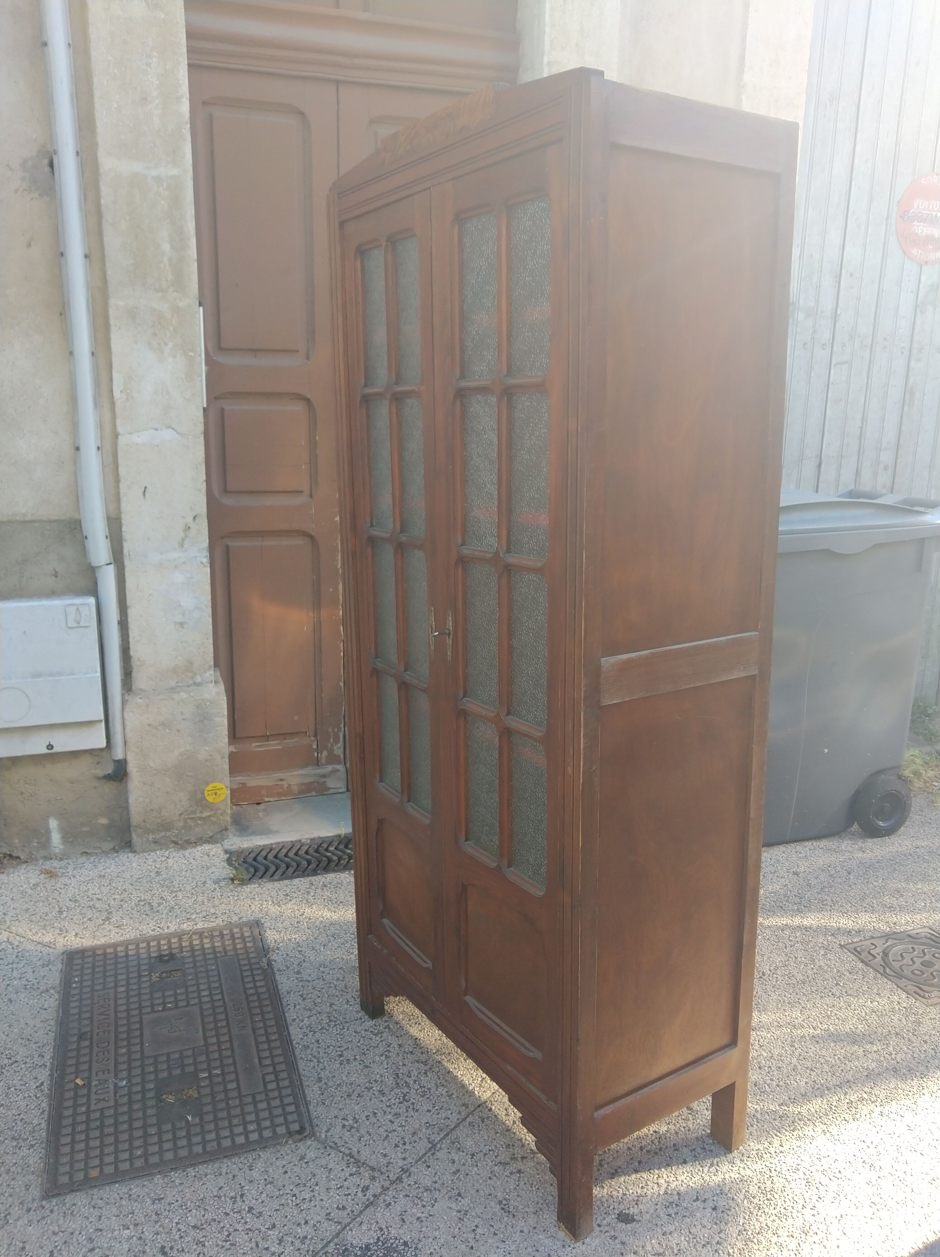 Pair of pine Parisian wardrobes circa 1935