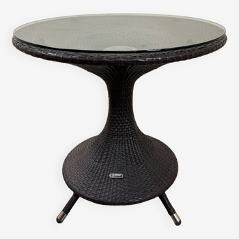 Table ronde emu modèle nilo design de chiaramonte et marin