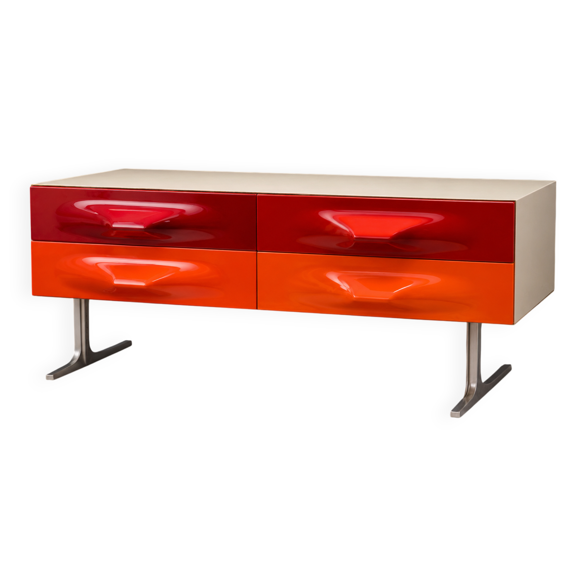 Commode designed by Raymond Loewy, edition Df 2000.