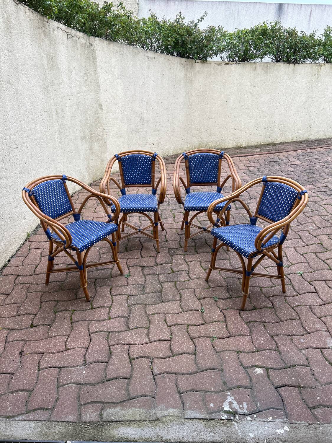 Set of 4 rattan bistro armchairs