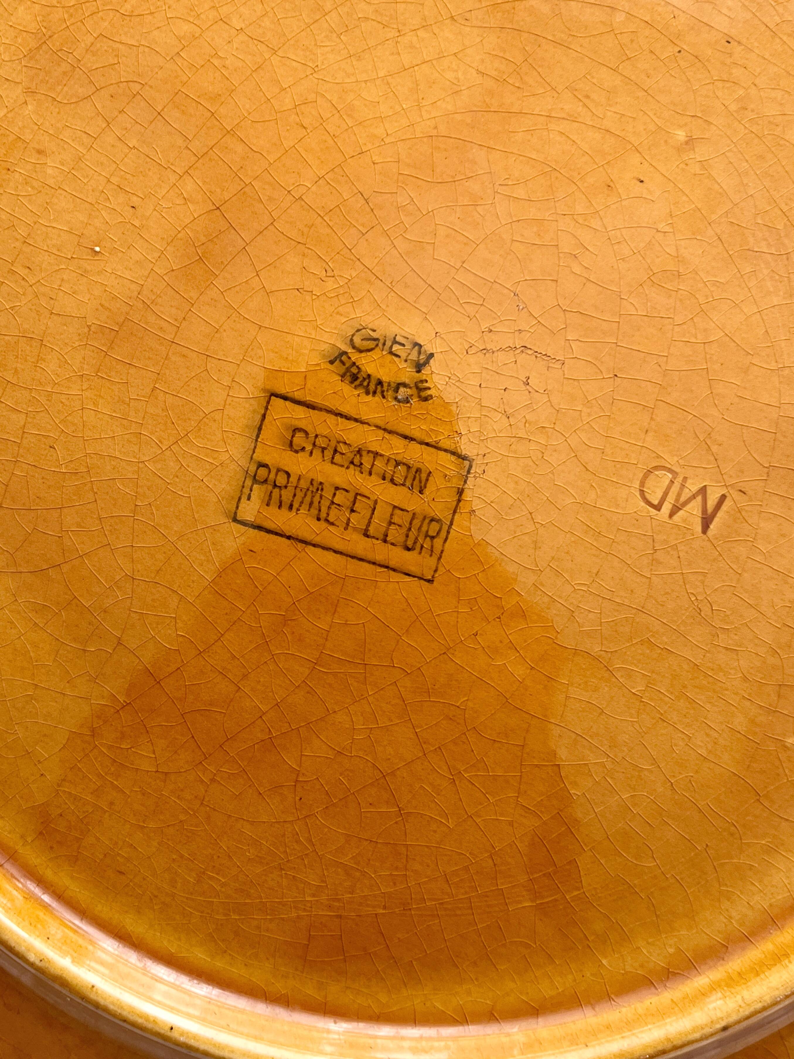 Round earthenware dish with vine leaves, Gien creation, Primefleur vintage