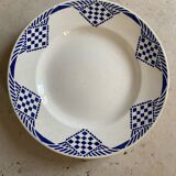 Plates model Pantin mill of wolves